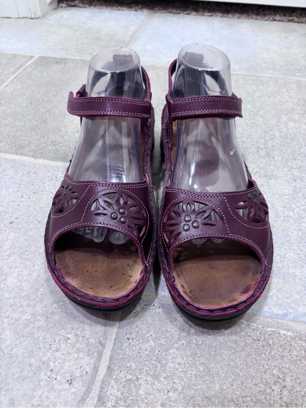 Naot Leather Floral Cutout Comfort Sandals Women’s 42 Burgundy